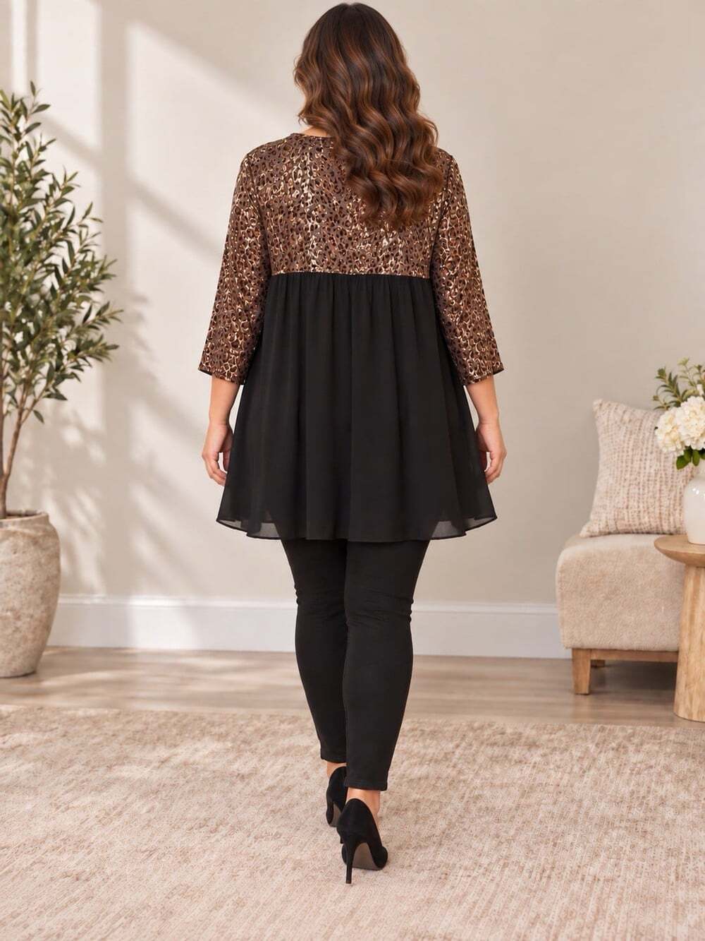 Karen Kane 1X Leopard Velvet Burnout V-neck 3/4 Sleeve Fall Top Animal USA Modes - Picture 6 of 6